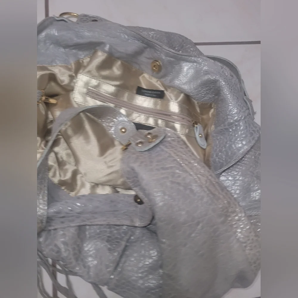 Cynthia Rowley White Textured Hobo Bag made in ITALY